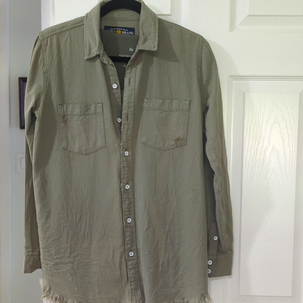 CUTE LUCKY BRAND UTILITY BUTTON DOWN DISTRESSED ARMY GREEN SHIRT & GREEN …